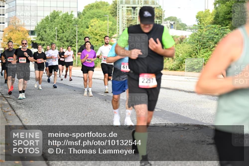 06.09.2026 - CURREX Alsterlauf Dr. Thomas Lammeyer http://msf.ph/oto/10132544 06.09.2026 09:56:44 Laufen 2856, 2940, 32, 4180, 602, 62, 61, 2257 meine-sportfotos.de