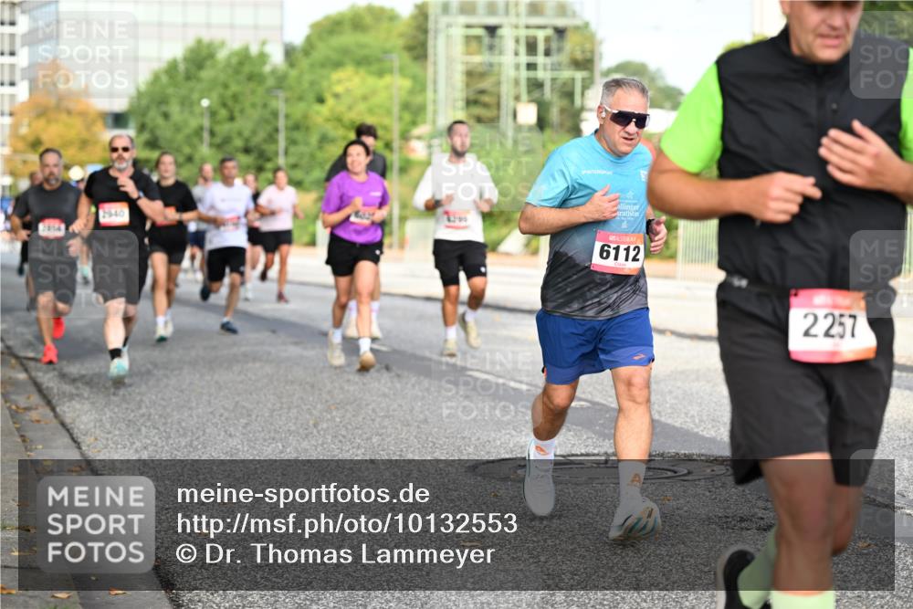 06.09.2026 - CURREX Alsterlauf Dr. Thomas Lammeyer http://msf.ph/oto/10132553 06.09.2026 09:56:45 Laufen 2940, 6112, 2257 meine-sportfotos.de
