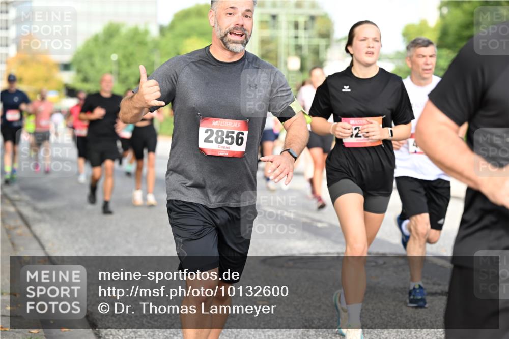 06.09.2026 - CURREX Alsterlauf Dr. Thomas Lammeyer http://msf.ph/oto/10132600 06.09.2026 09:56:50 Laufen 2856 meine-sportfotos.de