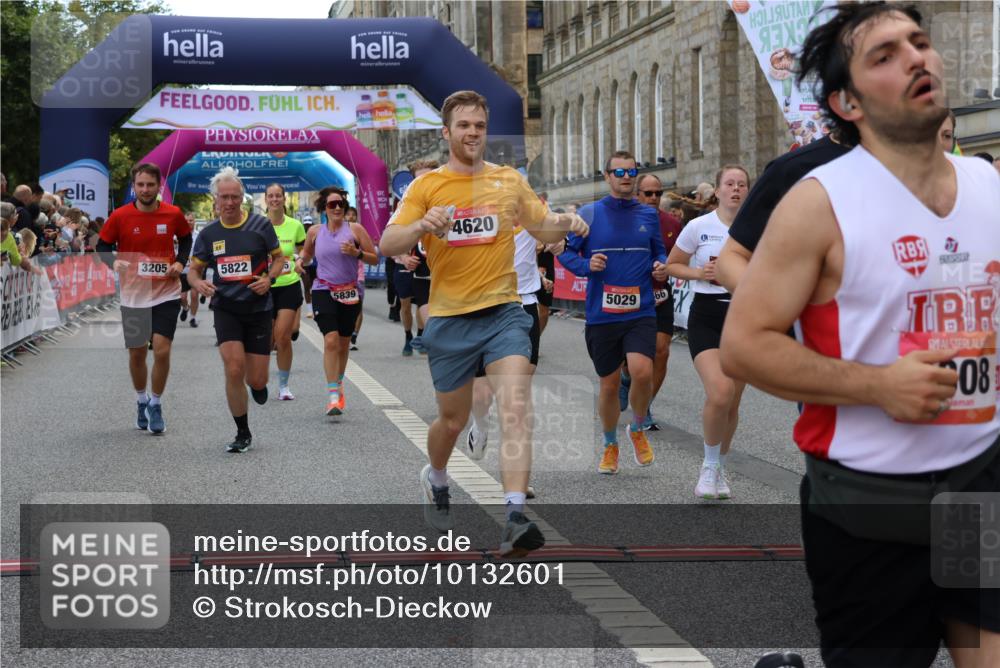 06.09.2026 - CURREX Alsterlauf Strokosch-Dieckow http://msf.ph/oto/10132601 06.09.2026 09:53:31 Ziel 2536, 2561, 2666, 2766, 2782, 3205, 3531, 3953, 4572, 4620, 4749, 4808, 4937, 4945, 4980, 5029, 5133, 5236, 5546, 5656, 5822, 5839, 6372, 6455, 8006, 8133, 8135 meine-sportfotos.de
