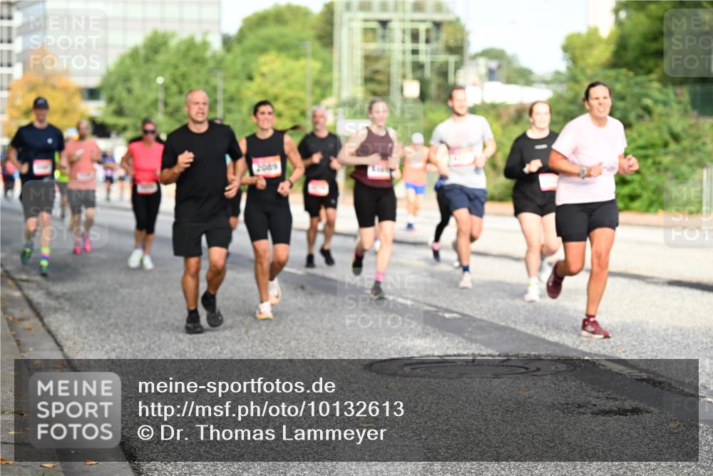 06.09.2026 - CURREX Alsterlauf Dr. Thomas Lammeyer http://msf.ph/oto/10132613 06.09.2026 09:56:51 Laufen 2089 meine-sportfotos.de