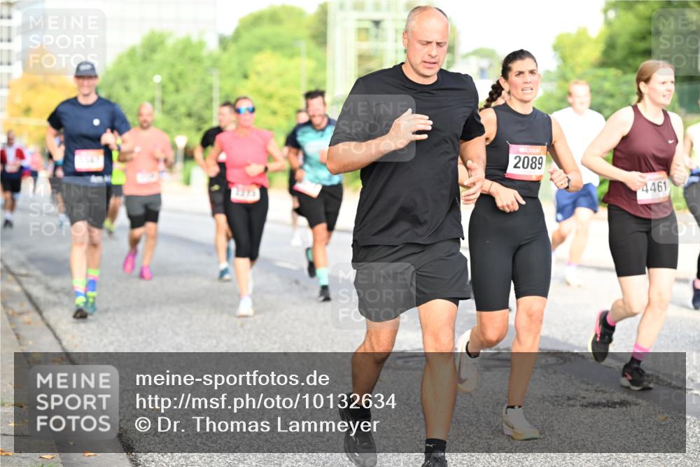 06.09.2026 - CURREX Alsterlauf Dr. Thomas Lammeyer http://msf.ph/oto/10132634 06.09.2026 09:56:53 Laufen 2089, 4461 meine-sportfotos.de