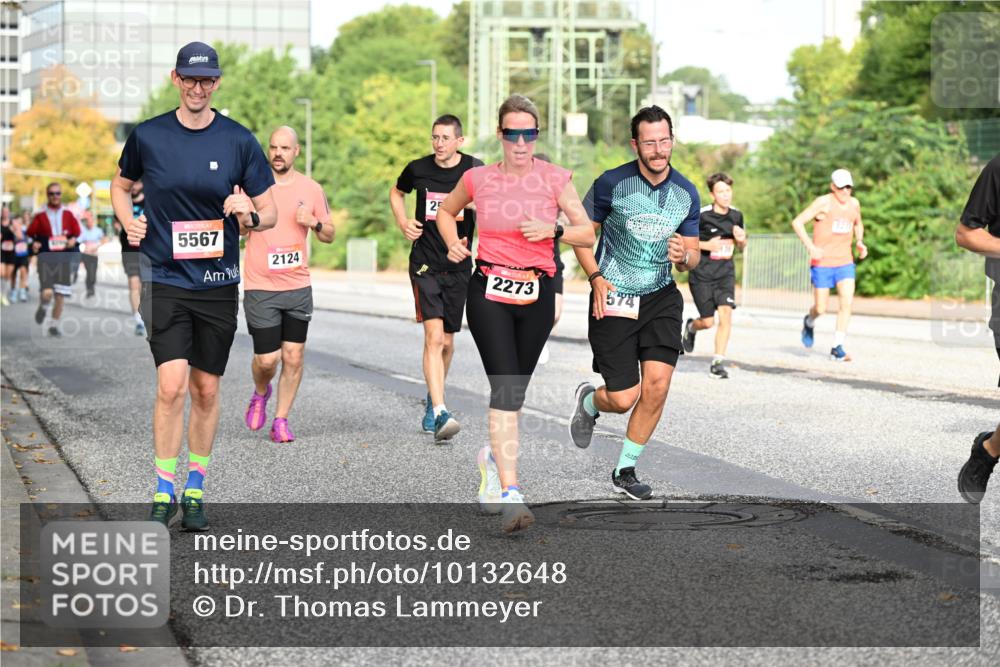 06.09.2026 - CURREX Alsterlauf Dr. Thomas Lammeyer http://msf.ph/oto/10132648 06.09.2026 09:56:55 Laufen 5567, 2124, 25, 2273 meine-sportfotos.de