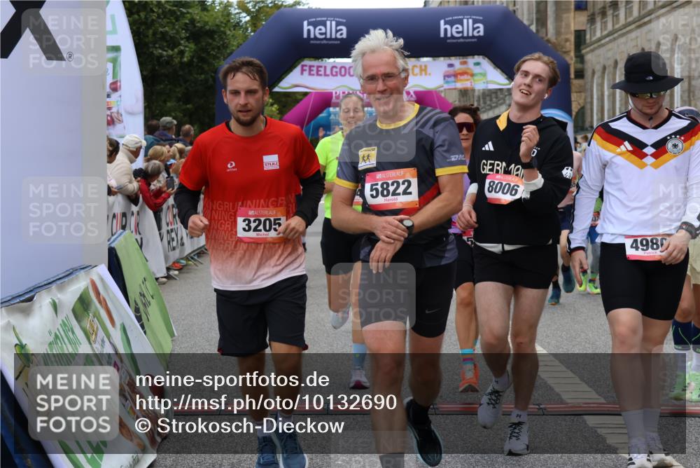 06.09.2026 - CURREX Alsterlauf Strokosch-Dieckow http://msf.ph/oto/10132690 06.09.2026 09:53:33 Ziel 2536, 2666, 2766, 2782, 3205, 3458, 3531, 3953, 4082, 4283, 4572, 4620, 4749, 4797, 4808, 4832, 4937, 4945, 4980, 5029, 5110, 5236, 5446, 5546, 5656, 5822, 5839, 6372, 6455, 8006, 8133, 8135 meine-sportfotos.de