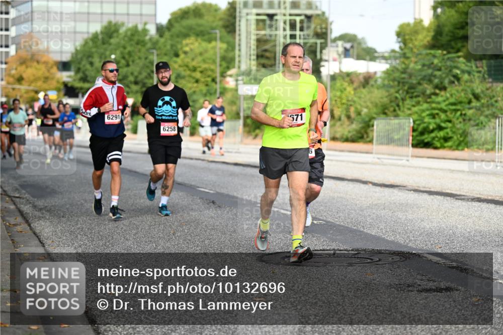 06.09.2026 - CURREX Alsterlauf Dr. Thomas Lammeyer http://msf.ph/oto/10132696 06.09.2026 09:56:59 Laufen 6291, 6258, 571 meine-sportfotos.de