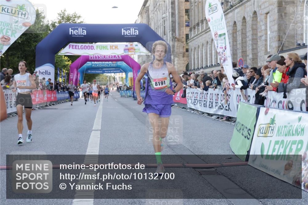 06.09.2026 - CURREX Alsterlauf Yannick Fuchs http://msf.ph/oto/10132700 06.09.2026 09:40:37 Ziel 2131, 5138, 5686, 8191 meine-sportfotos.de