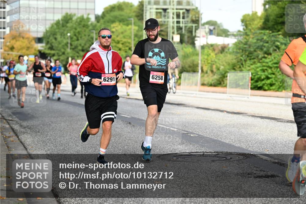 06.09.2026 - CURREX Alsterlauf Dr. Thomas Lammeyer http://msf.ph/oto/10132712 06.09.2026 09:57:01 Laufen 6291, 6258 meine-sportfotos.de