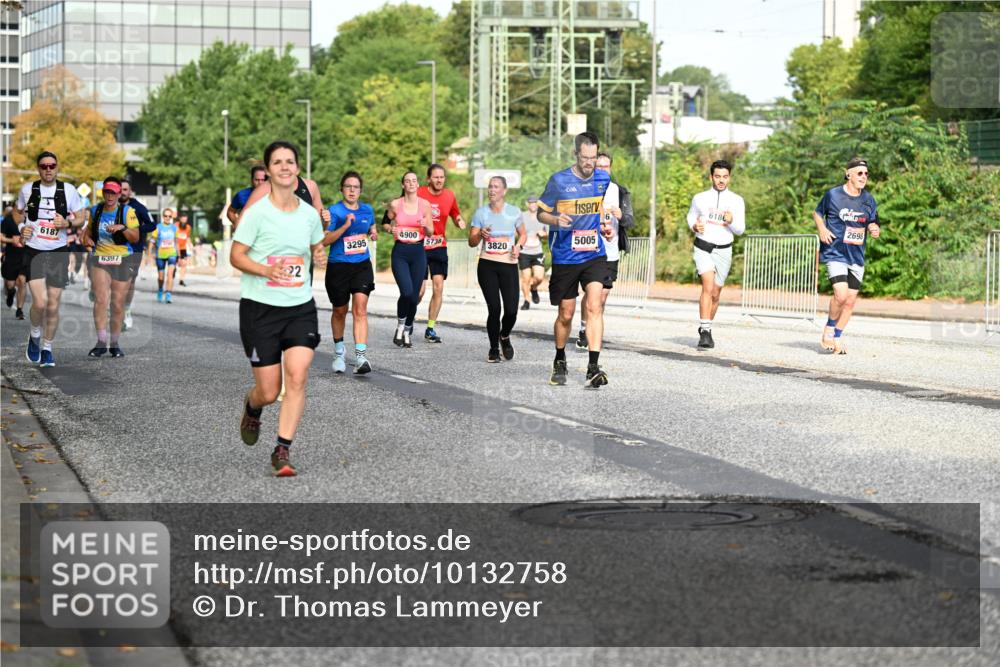06.09.2026 - CURREX Alsterlauf Dr. Thomas Lammeyer http://msf.ph/oto/10132758 06.09.2026 09:57:05 Laufen 3295 meine-sportfotos.de
