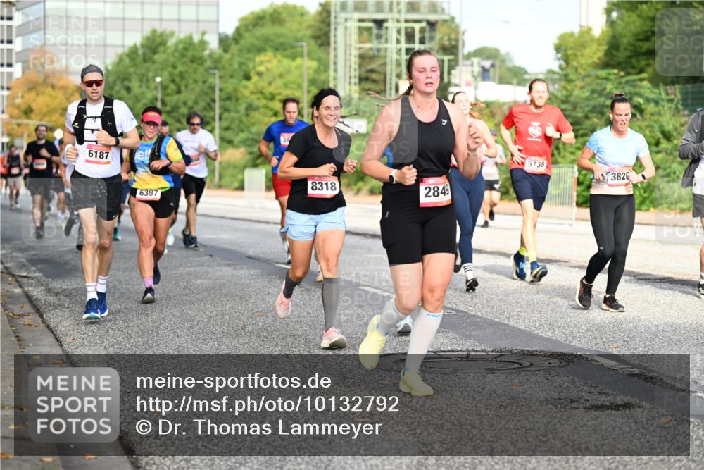 06.09.2026 - CURREX Alsterlauf Dr. Thomas Lammeyer http://msf.ph/oto/10132792 06.09.2026 09:57:08 Laufen 6187, 8318, 6397, 2849, 5738, 3820 meine-sportfotos.de