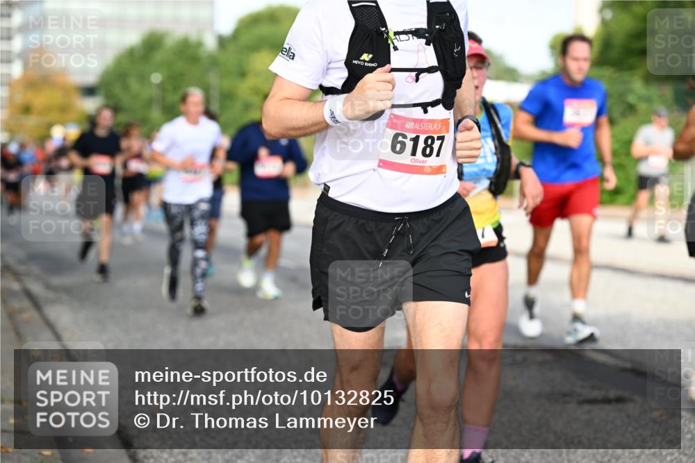 06.09.2026 - CURREX Alsterlauf Dr. Thomas Lammeyer http://msf.ph/oto/10132825 06.09.2026 09:57:12 Laufen 6187 meine-sportfotos.de