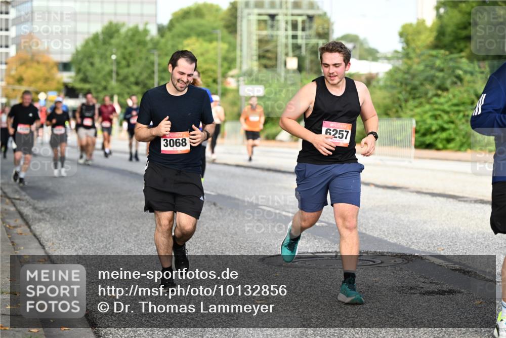 06.09.2026 - CURREX Alsterlauf Dr. Thomas Lammeyer http://msf.ph/oto/10132856 06.09.2026 09:57:15 Laufen 3068, 6257 meine-sportfotos.de