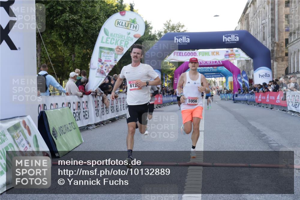 06.09.2026 - CURREX Alsterlauf Yannick Fuchs http://msf.ph/oto/10132889 06.09.2026 09:40:44 Ziel 2131, 4807, 5138, 5956, 6129, 6196, 8191 meine-sportfotos.de
