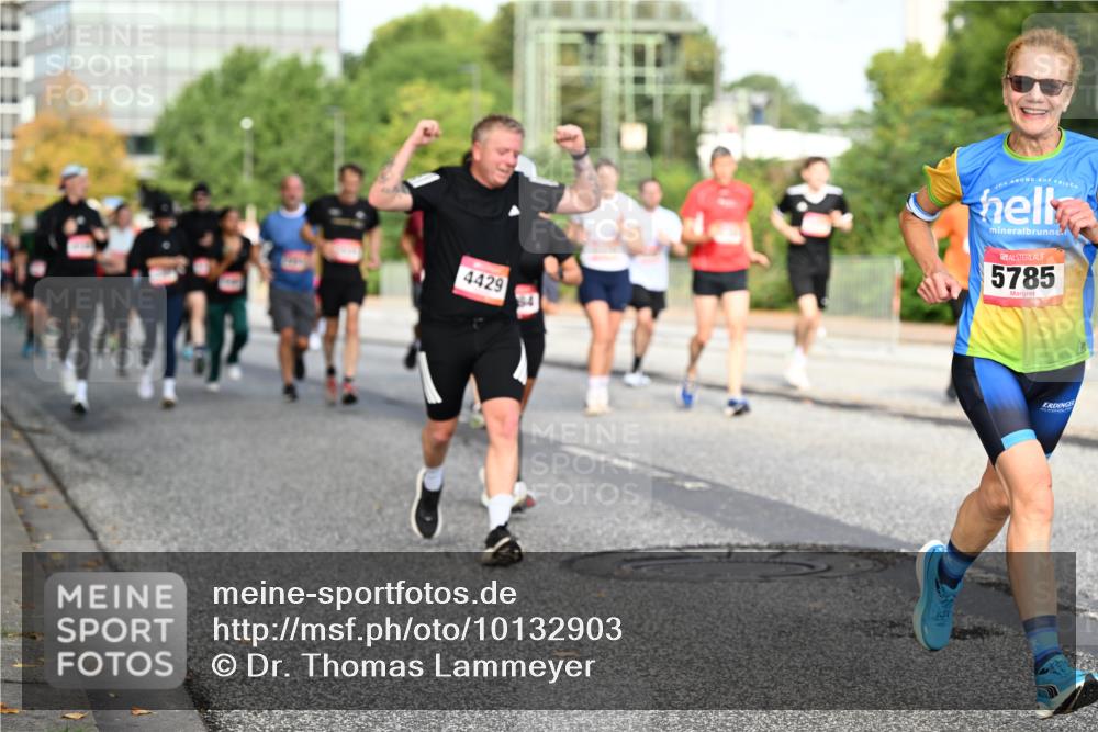 06.09.2026 - CURREX Alsterlauf Dr. Thomas Lammeyer http://msf.ph/oto/10132903 06.09.2026 09:57:20 Laufen 4429, 5785 meine-sportfotos.de