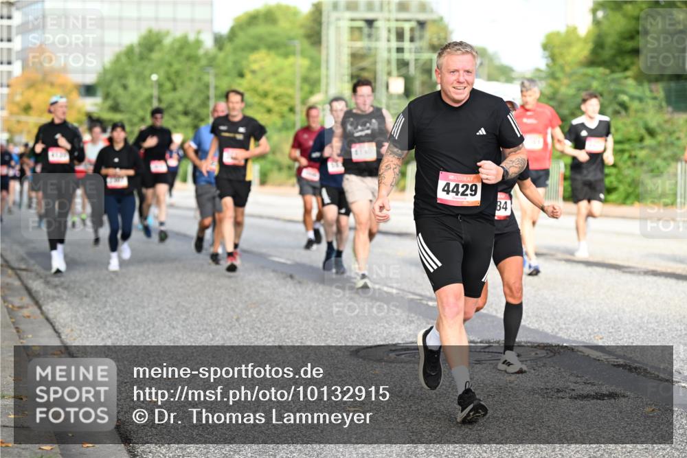 06.09.2026 - CURREX Alsterlauf Dr. Thomas Lammeyer http://msf.ph/oto/10132915 06.09.2026 09:57:21 Laufen 4429, 84 meine-sportfotos.de