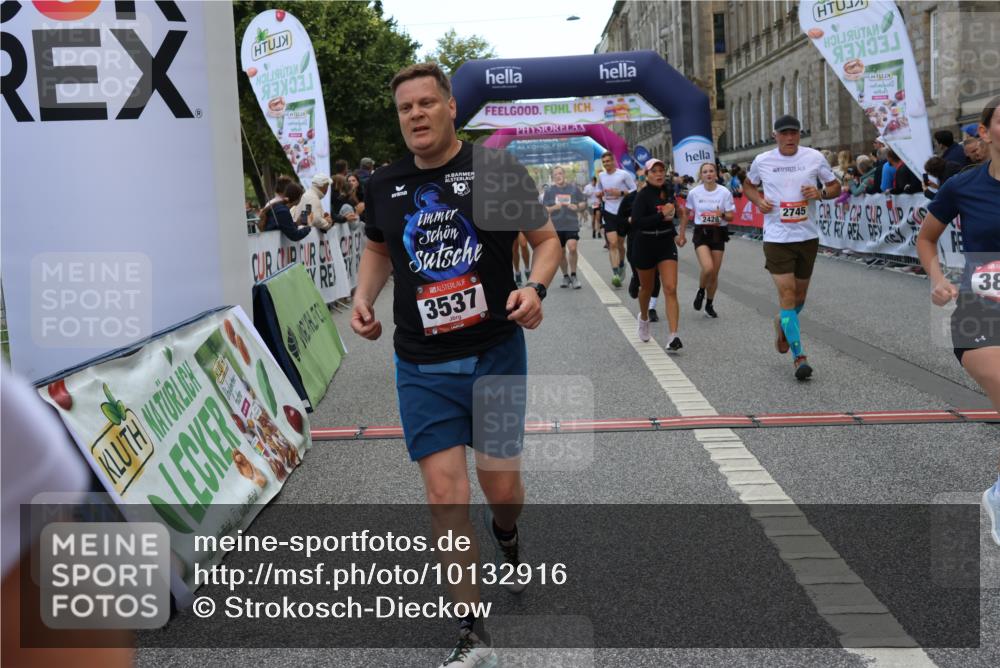 06.09.2026 - CURREX Alsterlauf Strokosch-Dieckow http://msf.ph/oto/10132916 06.09.2026 10:06:47 Ziel 2270, 2428, 2532, 2533, 2745, 3142, 3143, 3266, 3267, 3500, 3501, 3502, 3537, 3675, 3855, 4347, 5143, 5167, 5471, 6275, 6285, 8017 meine-sportfotos.de