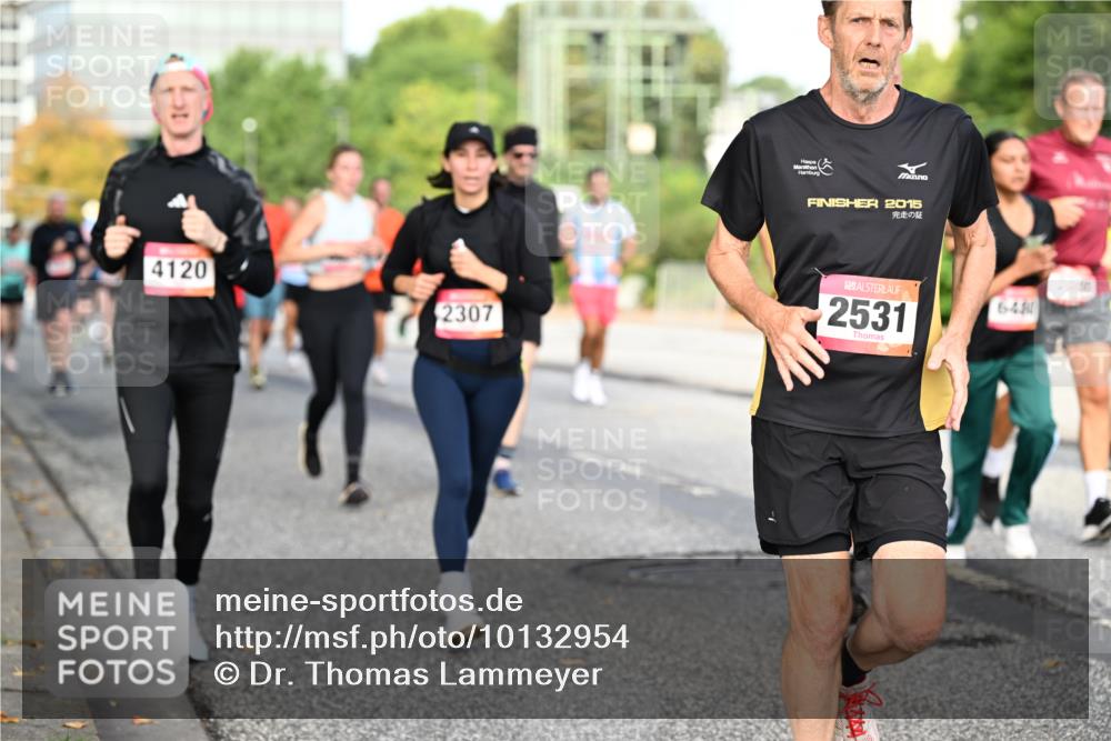 06.09.2026 - CURREX Alsterlauf Dr. Thomas Lammeyer http://msf.ph/oto/10132954 06.09.2026 09:57:25 Laufen 4120, 2307, 2015, 2531, 648 meine-sportfotos.de