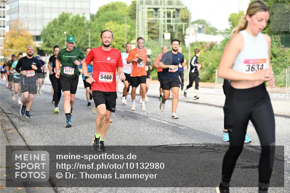 06.09.2026 - CURREX Alsterlauf Dr. Thomas Lammeyer http://msf.ph/oto/10132980 06.09.2026 09:57:27 Laufen 6353, 3312, 5460, 2977, 656, 3634 meine-sportfotos.de