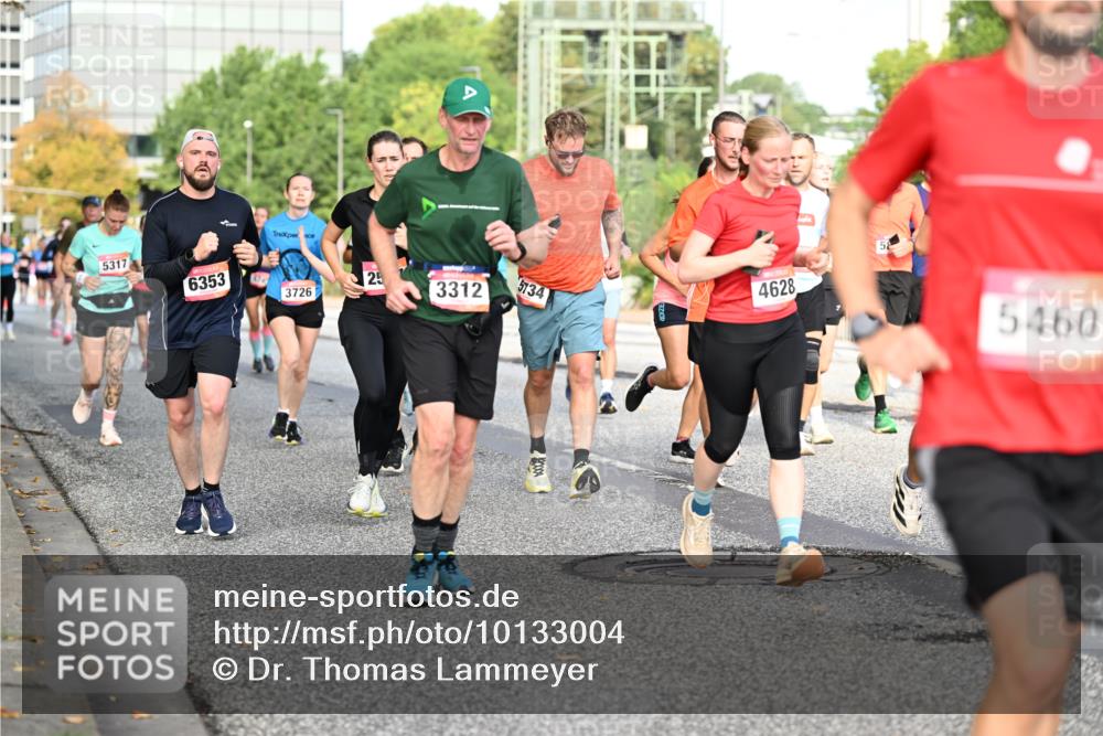 06.09.2026 - CURREX Alsterlauf Dr. Thomas Lammeyer http://msf.ph/oto/10133004 06.09.2026 09:57:30 Laufen 5317, 6353, 25, 3312, 5734, 4628, 3726, 58, 5460 meine-sportfotos.de