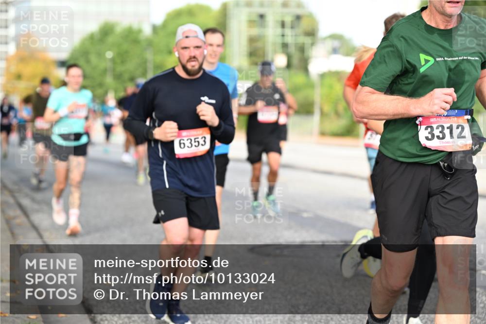 06.09.2026 - CURREX Alsterlauf Dr. Thomas Lammeyer http://msf.ph/oto/10133024 06.09.2026 09:57:31 Laufen 6353, 3312 meine-sportfotos.de