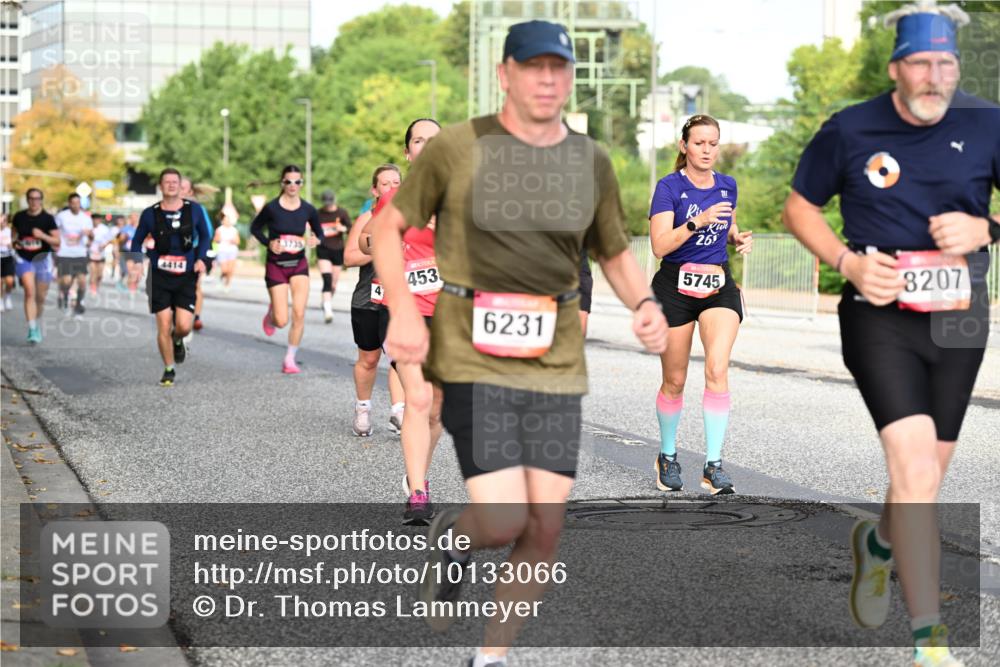 06.09.2026 - CURREX Alsterlauf Dr. Thomas Lammeyer http://msf.ph/oto/10133066 06.09.2026 09:57:36 Laufen 4414, 3735, 453, 6231, 26, 5745, 8207 meine-sportfotos.de