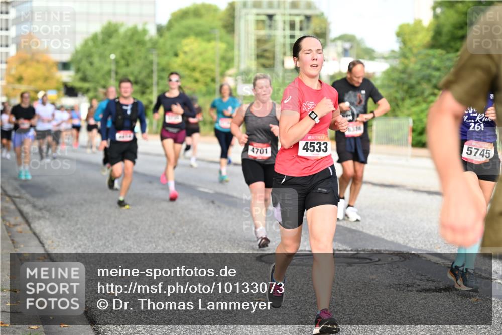 06.09.2026 - CURREX Alsterlauf Dr. Thomas Lammeyer http://msf.ph/oto/10133073 06.09.2026 09:57:37 Laufen 4701, 4533, 261, 26, 5745 meine-sportfotos.de