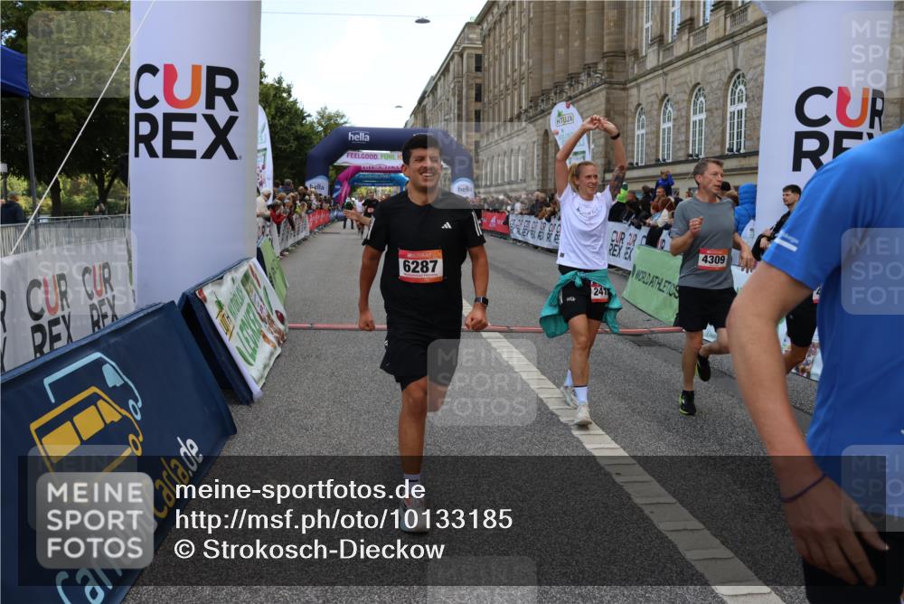06.09.2026 - CURREX Alsterlauf Strokosch-Dieckow http://msf.ph/oto/10133185 06.09.2026 09:54:17 Ziel 2359, 2405, 2415, 2530, 3391, 3393, 3591, 3770, 4053, 4054, 4182, 4308, 4309, 4316, 4326, 4564, 5103, 5120, 5182, 5353, 5900, 5934, 6287, 6442, 8179 meine-sportfotos.de