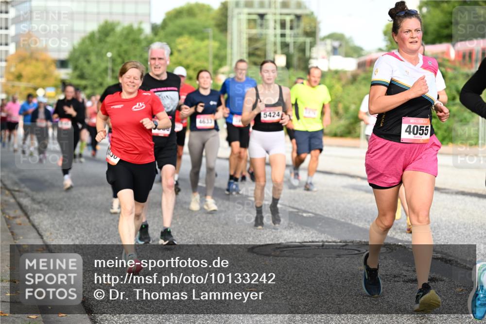 06.09.2026 - CURREX Alsterlauf Dr. Thomas Lammeyer http://msf.ph/oto/10133242 06.09.2026 09:57:53 Laufen 5424, 4633, 4055 meine-sportfotos.de