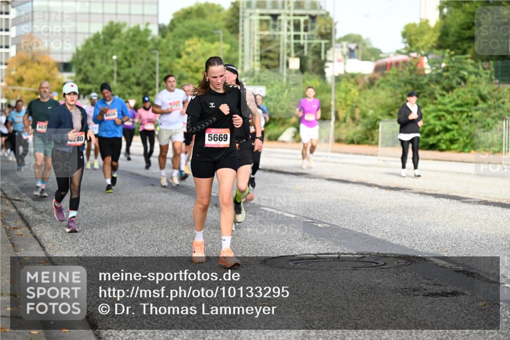 06.09.2026 - CURREX Alsterlauf Dr. Thomas Lammeyer http://msf.ph/oto/10133295 06.09.2026 09:57:59 Laufen 601, 280, 4600, 5669 meine-sportfotos.de