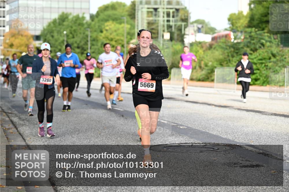 06.09.2026 - CURREX Alsterlauf Dr. Thomas Lammeyer http://msf.ph/oto/10133301 06.09.2026 09:57:59 Laufen 60, 3280, 2735, 5669 meine-sportfotos.de