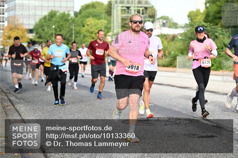 06.09.2026 - CURREX Alsterlauf Dr. Thomas Lammeyer http://msf.ph/oto/10133360 06.09.2026 09:58:05 Laufen 3563, 40, 5918, 6171 meine-sportfotos.de
