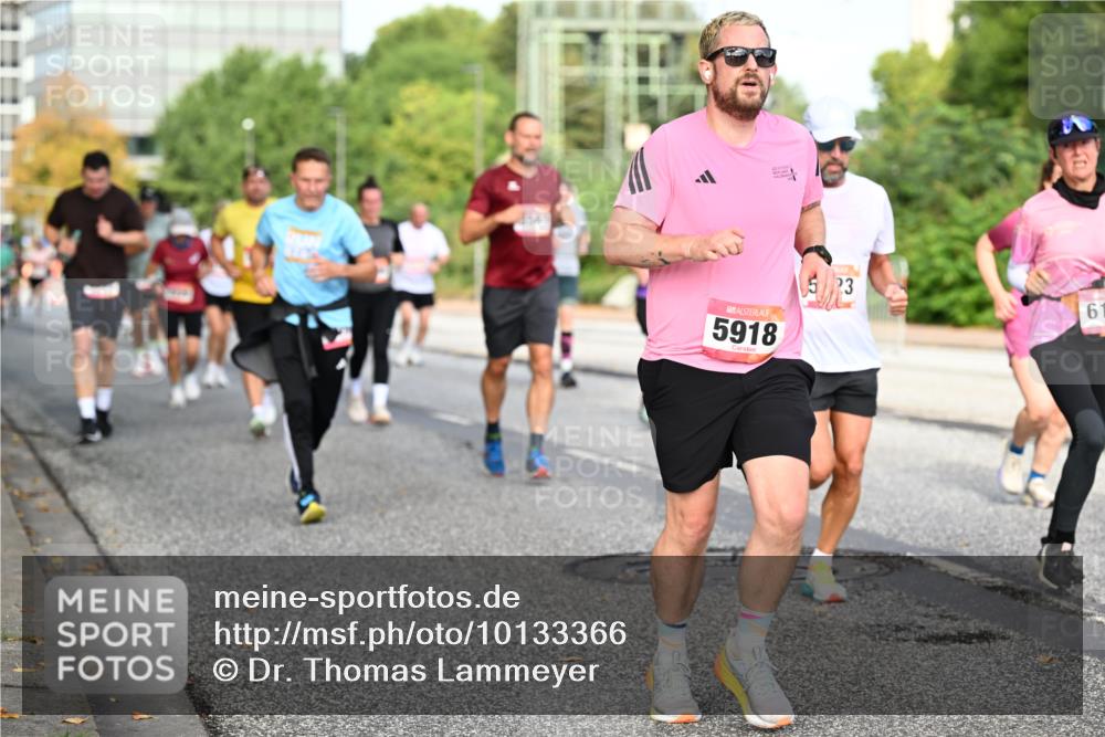 06.09.2026 - CURREX Alsterlauf Dr. Thomas Lammeyer http://msf.ph/oto/10133366 06.09.2026 09:58:06 Laufen 5918, 53, 6 meine-sportfotos.de