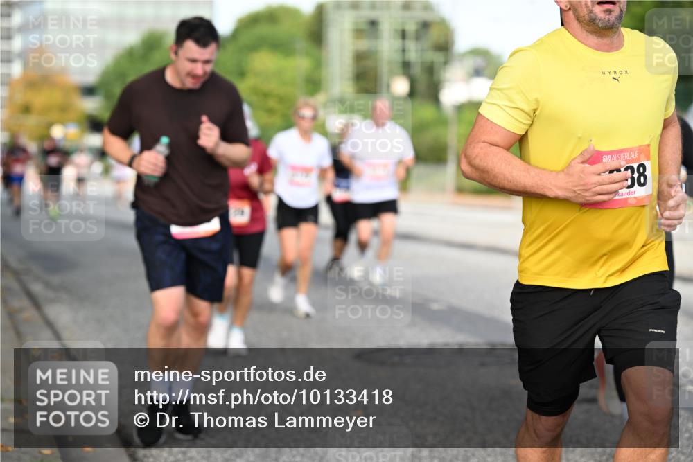 06.09.2026 - CURREX Alsterlauf Dr. Thomas Lammeyer http://msf.ph/oto/10133418 06.09.2026 09:58:10 Laufen 38 meine-sportfotos.de