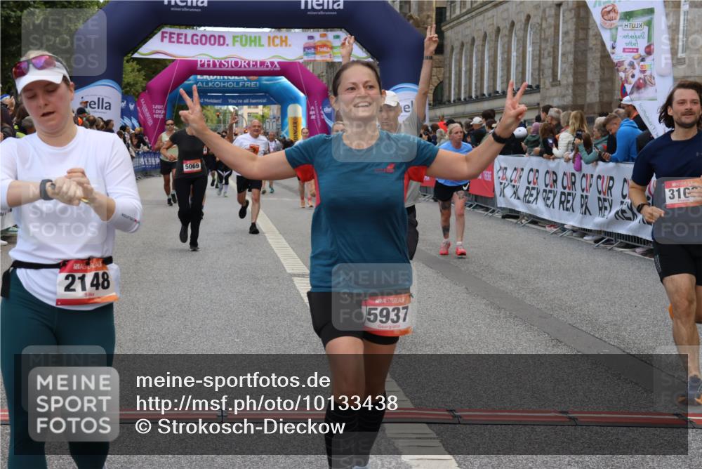 06.09.2026 - CURREX Alsterlauf Strokosch-Dieckow http://msf.ph/oto/10133438 06.09.2026 10:07:06 Ziel 2148, 2355, 2459, 2963, 3103, 3376, 3607, 3656, 4078, 5069, 5073, 5091, 5527, 5792, 5937, 5951, 6214, 8306 meine-sportfotos.de