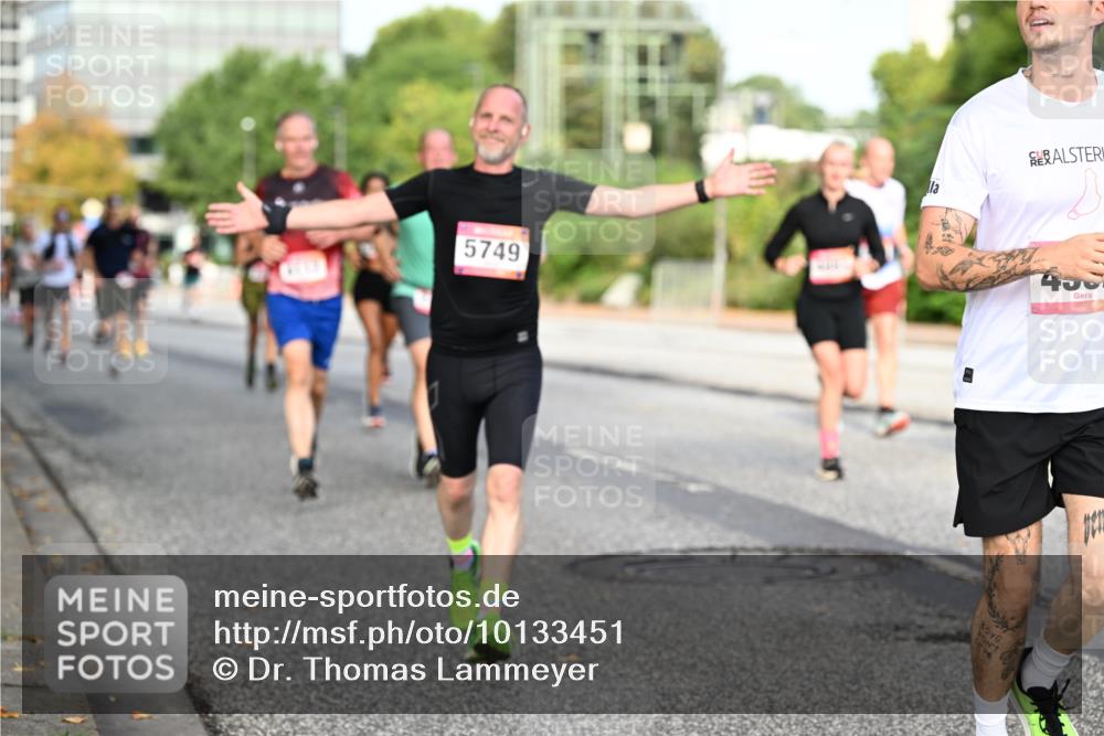 06.09.2026 - CURREX Alsterlauf Dr. Thomas Lammeyer http://msf.ph/oto/10133451 06.09.2026 09:58:19 Laufen 5749, 400 meine-sportfotos.de