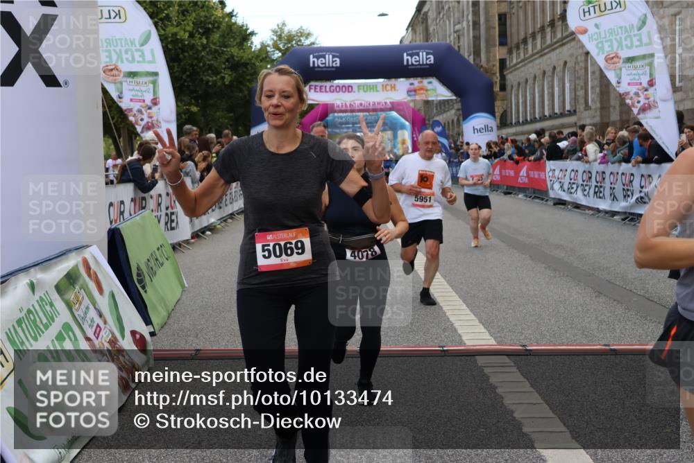 06.09.2026 - CURREX Alsterlauf Strokosch-Dieckow http://msf.ph/oto/10133474 06.09.2026 10:07:10 Ziel 2148, 2355, 3103, 3607, 4078, 4140, 5069, 5792, 5937, 5951, 6214, 8303, 8306 meine-sportfotos.de