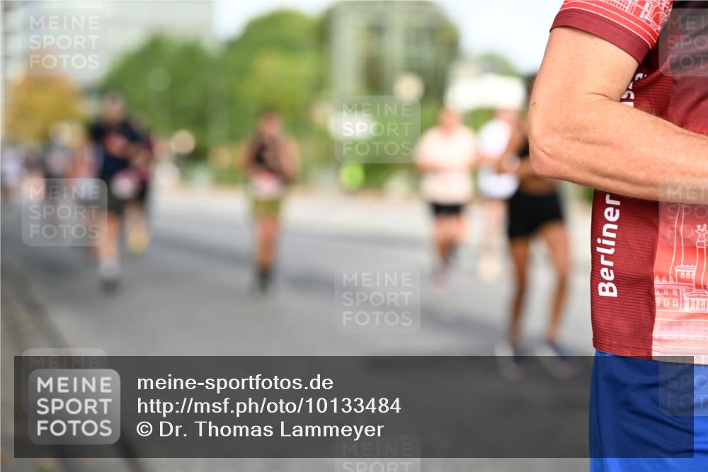 06.09.2026 - CURREX Alsterlauf Dr. Thomas Lammeyer http://msf.ph/oto/10133484 06.09.2026 09:58:22 Laufen  meine-sportfotos.de