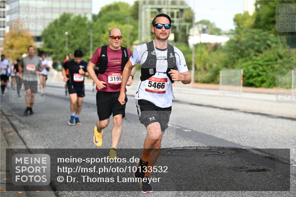 06.09.2026 - CURREX Alsterlauf Dr. Thomas Lammeyer http://msf.ph/oto/10133532 06.09.2026 09:58:26 Laufen 6547, 3195, 5466, 1 meine-sportfotos.de