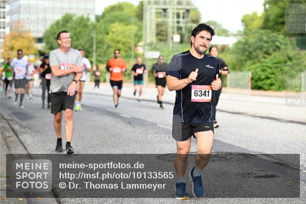 06.09.2026 - CURREX Alsterlauf Dr. Thomas Lammeyer http://msf.ph/oto/10133565 06.09.2026 09:58:30 Laufen 6341 meine-sportfotos.de