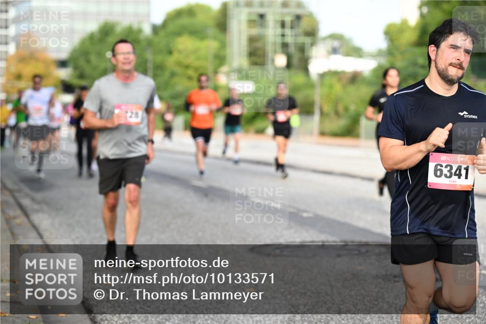 06.09.2026 - CURREX Alsterlauf Dr. Thomas Lammeyer http://msf.ph/oto/10133571 06.09.2026 09:58:30 Laufen 6341 meine-sportfotos.de