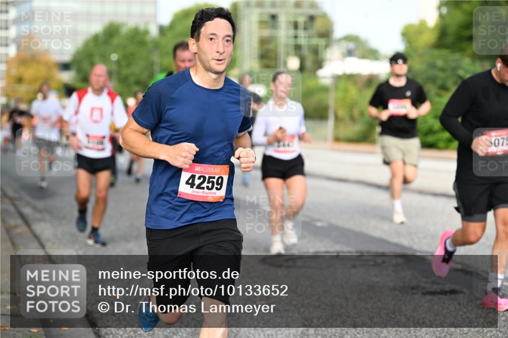 06.09.2026 - CURREX Alsterlauf Dr. Thomas Lammeyer http://msf.ph/oto/10133652 06.09.2026 09:58:38 Laufen 4259, 075 meine-sportfotos.de