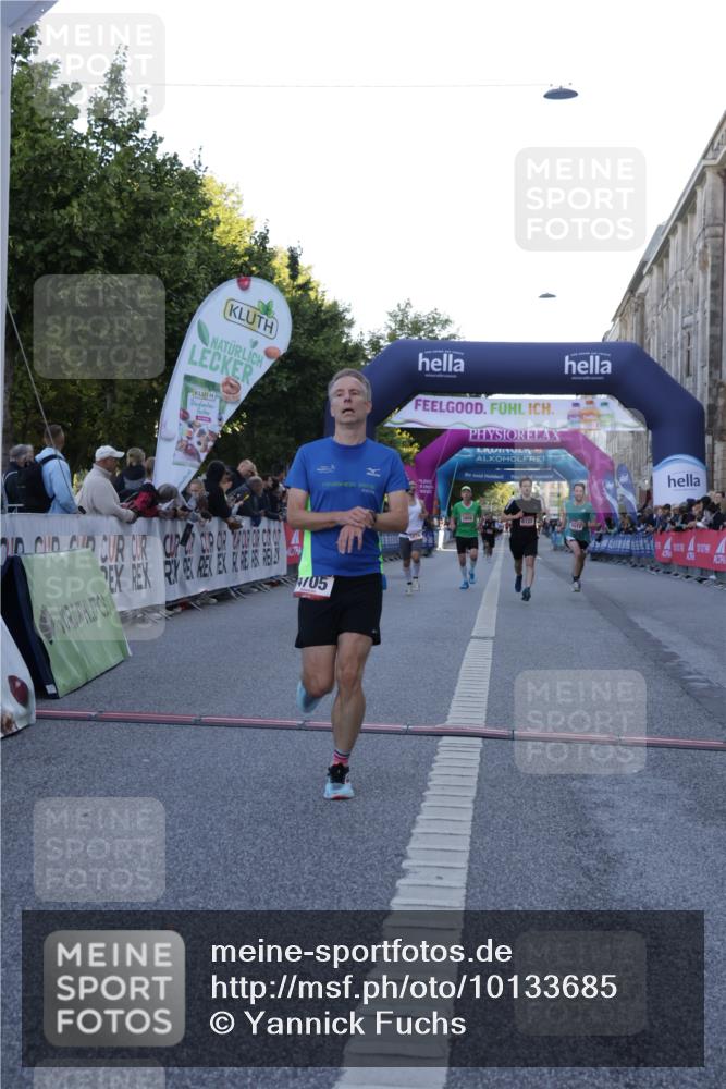 06.09.2026 - CURREX Alsterlauf Yannick Fuchs http://msf.ph/oto/10133685 06.09.2026 09:41:25 Ziel 3053, 4342, 4705, 5511, 5514, 5541, 5673, 5676, 6122, 6132 meine-sportfotos.de