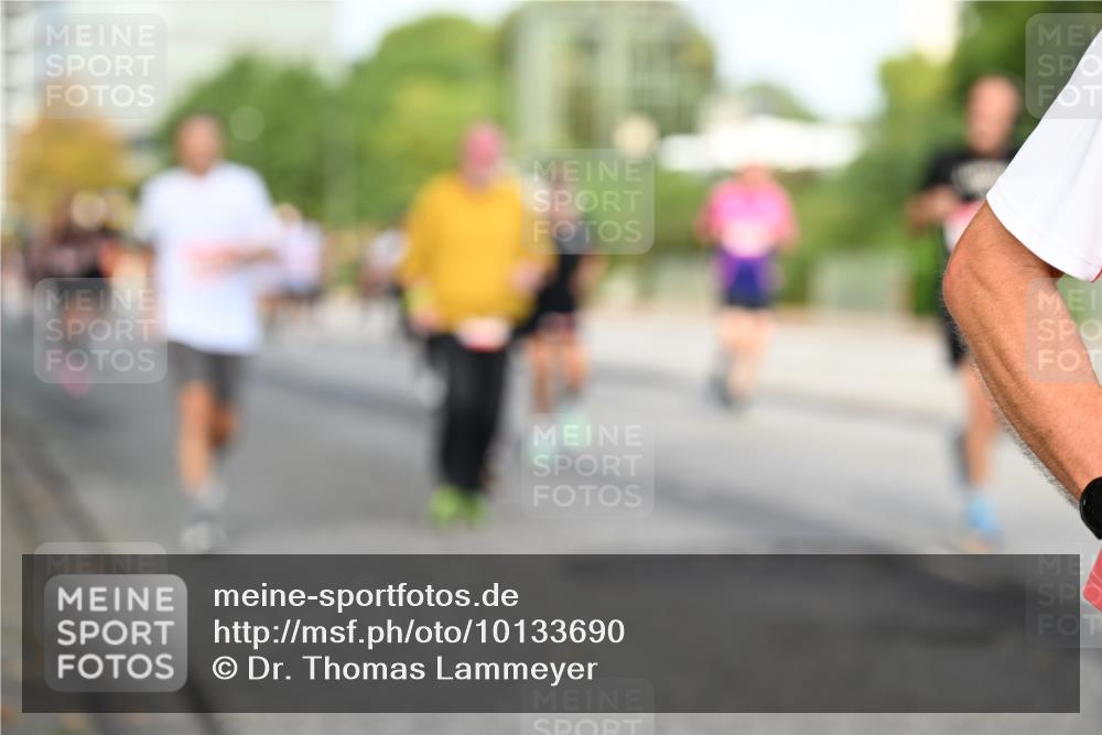 06.09.2026 - CURREX Alsterlauf Dr. Thomas Lammeyer http://msf.ph/oto/10133690 06.09.2026 09:58:42 Laufen  meine-sportfotos.de