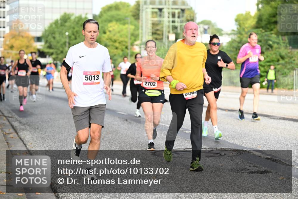 06.09.2026 - CURREX Alsterlauf Dr. Thomas Lammeyer http://msf.ph/oto/10133702 06.09.2026 09:58:43 Laufen 5013, 2702 meine-sportfotos.de