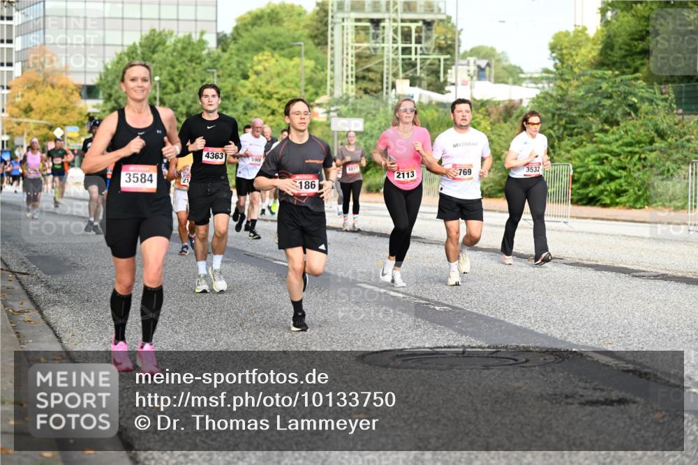 06.09.2026 - CURREX Alsterlauf Dr. Thomas Lammeyer http://msf.ph/oto/10133750 06.09.2026 09:58:48 Laufen 3584, 4363, 590, 4817, 2113, 769, 3532, 186 meine-sportfotos.de