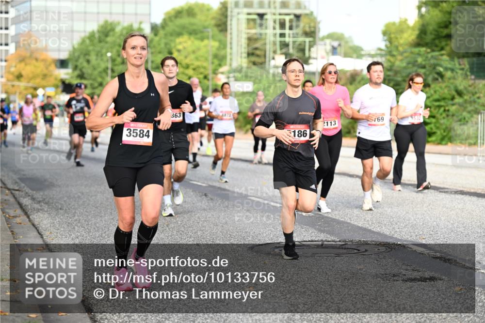 06.09.2026 - CURREX Alsterlauf Dr. Thomas Lammeyer http://msf.ph/oto/10133756 06.09.2026 09:58:48 Laufen 3584, 363, 2113, 769, 3532, 186 meine-sportfotos.de