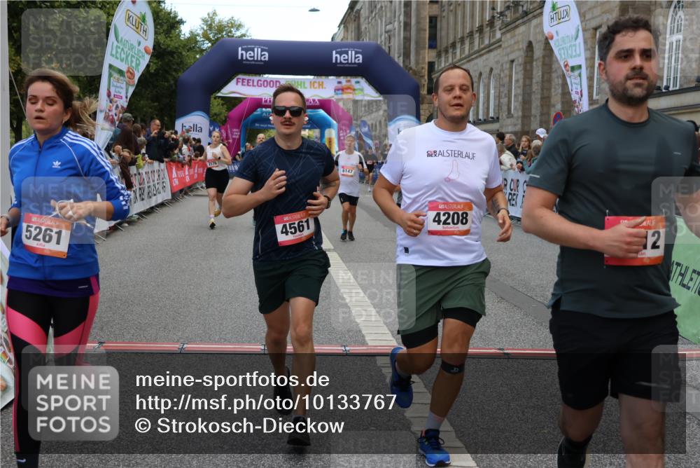 06.09.2026 - CURREX Alsterlauf Strokosch-Dieckow http://msf.ph/oto/10133767 06.09.2026 10:07:36 Ziel 2176, 2524, 3012, 3419, 3566, 3927, 4208, 4561, 5261, 5396, 5633, 5634, 6147, 6265 meine-sportfotos.de