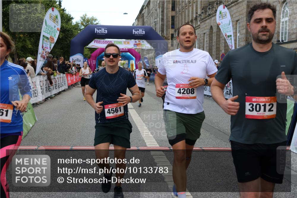 06.09.2026 - CURREX Alsterlauf Strokosch-Dieckow http://msf.ph/oto/10133783 06.09.2026 10:07:36 Ziel 2176, 2524, 3012, 3419, 3566, 3927, 4208, 4561, 5261, 5396, 5633, 5634, 6147, 6265 meine-sportfotos.de