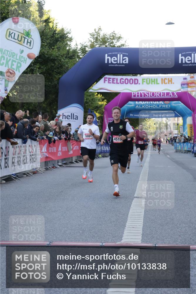 06.09.2026 - CURREX Alsterlauf Yannick Fuchs http://msf.ph/oto/10133838 06.09.2026 09:41:35 Ziel 3779, 4515, 5511, 5676, 5808, 5991, 6122 meine-sportfotos.de