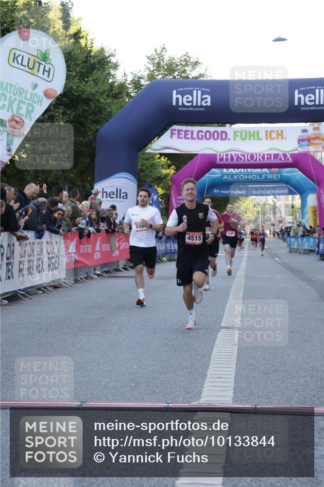 06.09.2026 - CURREX Alsterlauf Yannick Fuchs http://msf.ph/oto/10133844 06.09.2026 09:41:35 Ziel 3779, 4515, 5511, 5676, 5808, 5991, 6122 meine-sportfotos.de