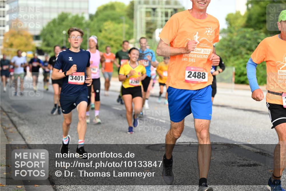 06.09.2026 - CURREX Alsterlauf Dr. Thomas Lammeyer http://msf.ph/oto/10133847 06.09.2026 09:58:57 Laufen 3401, 2025, 2488 meine-sportfotos.de